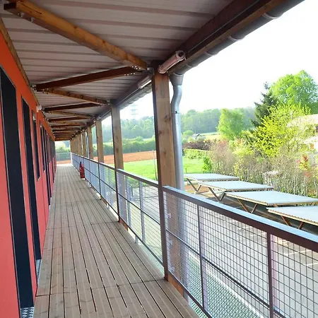 Otel Unisotel Le Mans