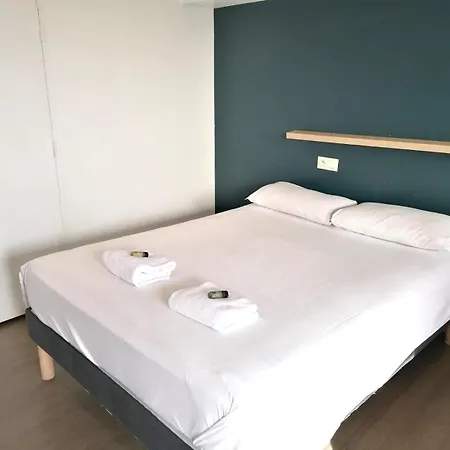 Hotel Unisotel 2*