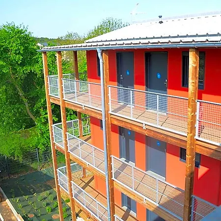 Unisotel Otel