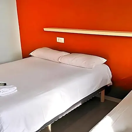 Hotel Unisotel 2*