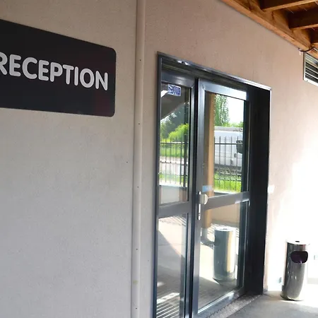 Unisotel Ξενοδοχείο