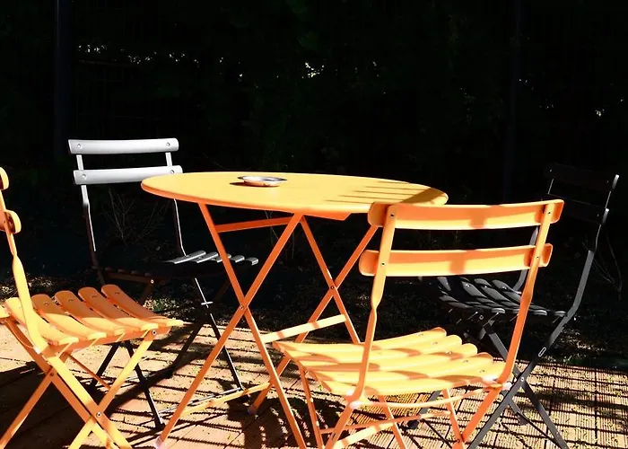 Otel Unisotel Le Mans